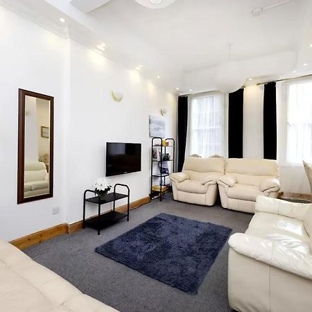 Joivy 3 Bed Flat In Old Town, Close To Grassmarket EDI Eksteriør billede