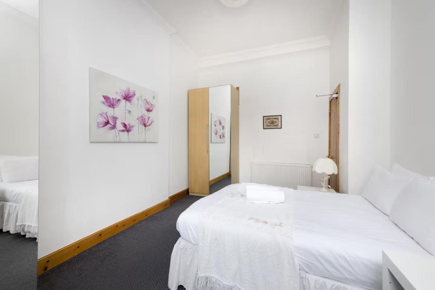 Joivy 3 Bed Flat In Old Town, Close To Grassmarket EDI Eksteriør billede